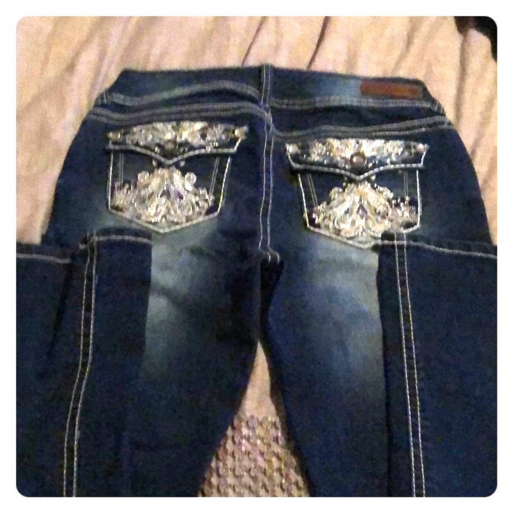 Wallflower blue jeans